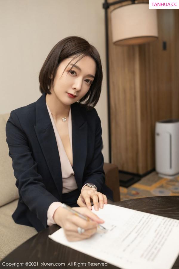 小琪  短发女神小热巴 保险销售主题系列第15张图片